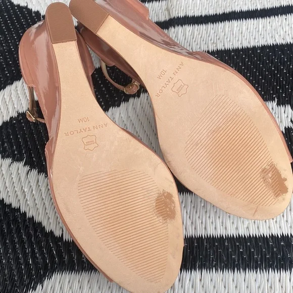 NWOT Ann Taylor Wedges - Picture 6 of 8